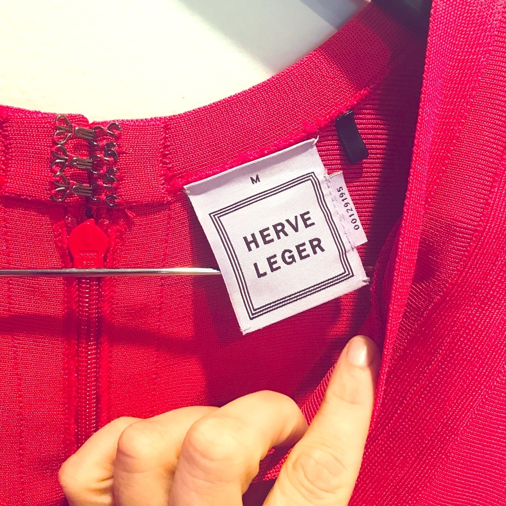 HERVE LEGER V neck, knee length sz: M